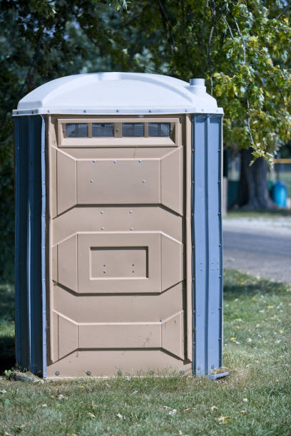 Best Porta potty delivery and setup  in Daleville, VA